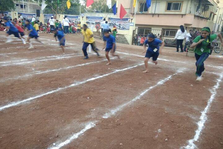 Wonderland English Medium School-Running Competition