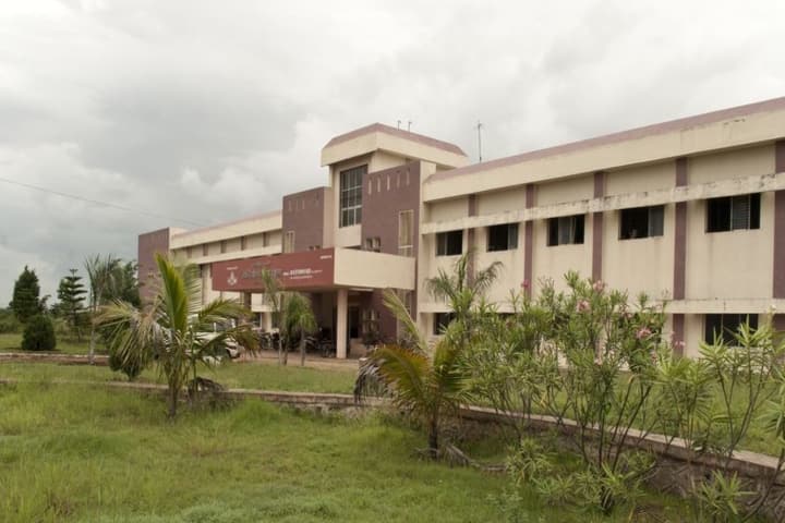 Karmaveer Bhaurao Patil Vidyamandir and Junior College-Campus