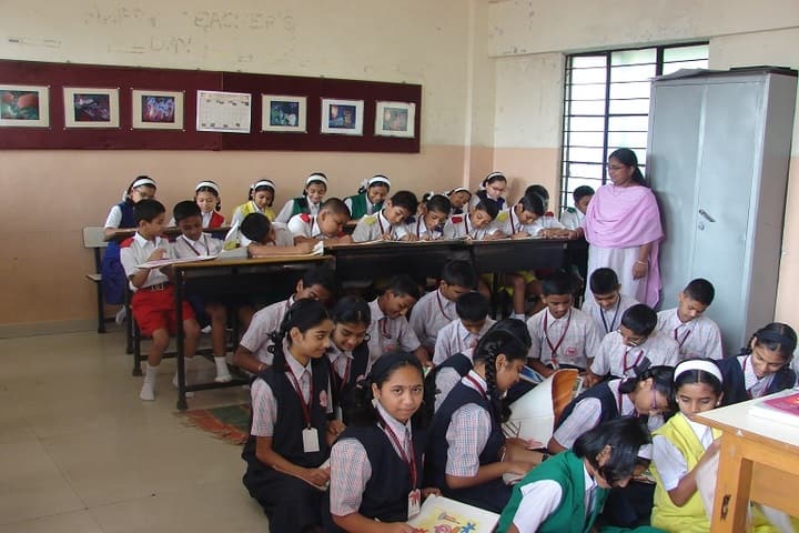 CMS English Medium Higher Secondary School-Art And Craft
