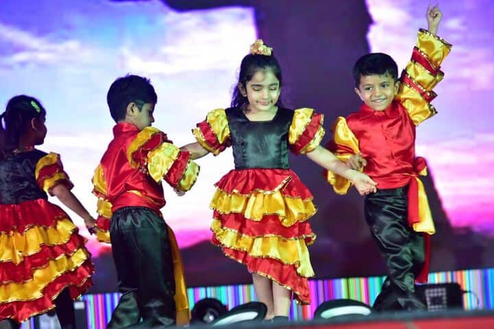 Bright Start Fellowship International School-Dance