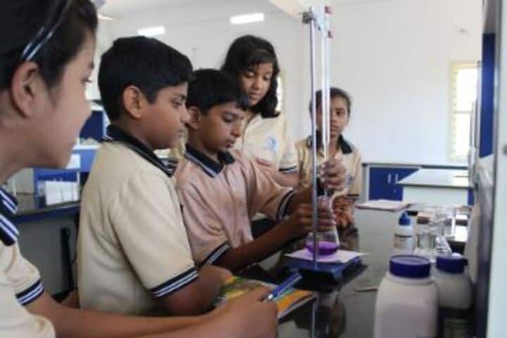 Devamatha CMI International School-Laboratory