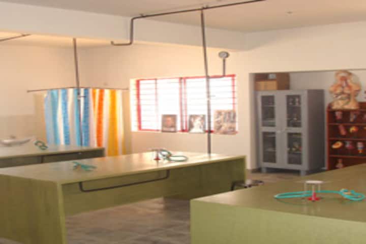Gitanjali International School Bangalore-Physics Lab