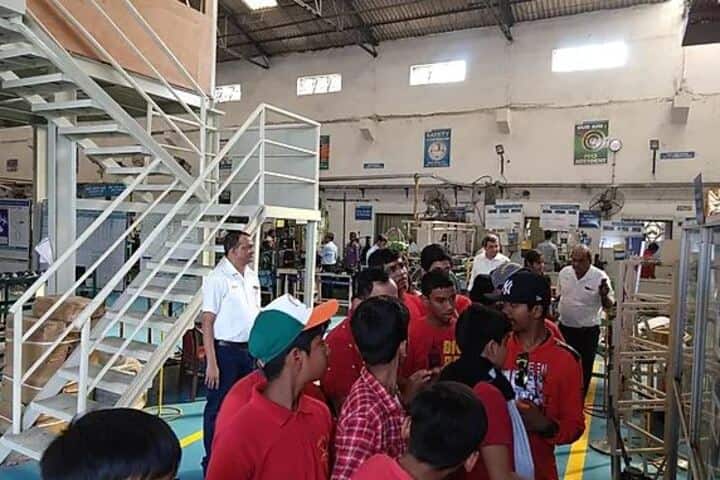 Gurukul the Day School-Industrial Visit