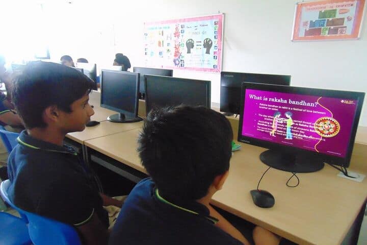 The Lakewood School-Computer Lab