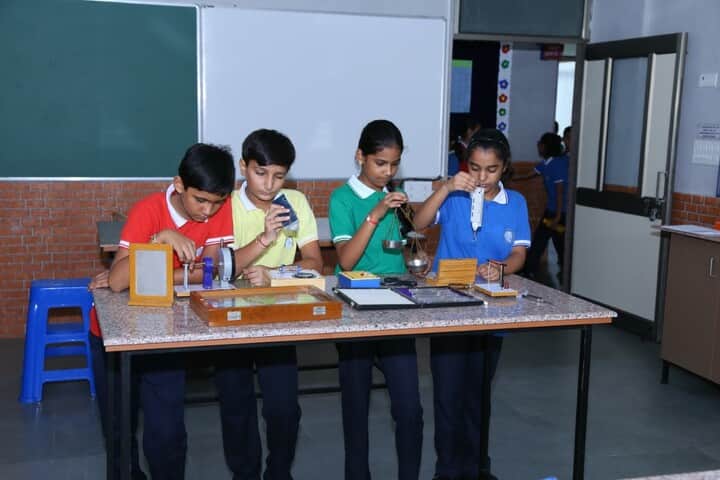 LDR International School-Event-Physics Lab