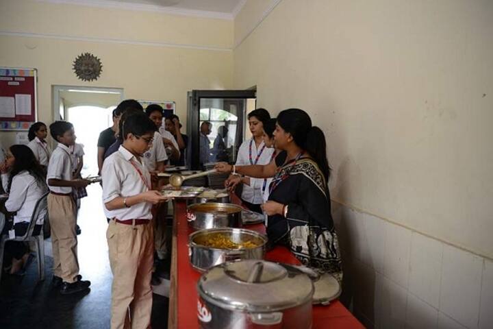 Meenakshi World School-Cafeteria
