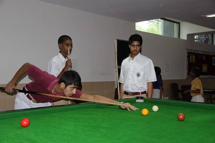 Meenakshi World School-Indoor Games