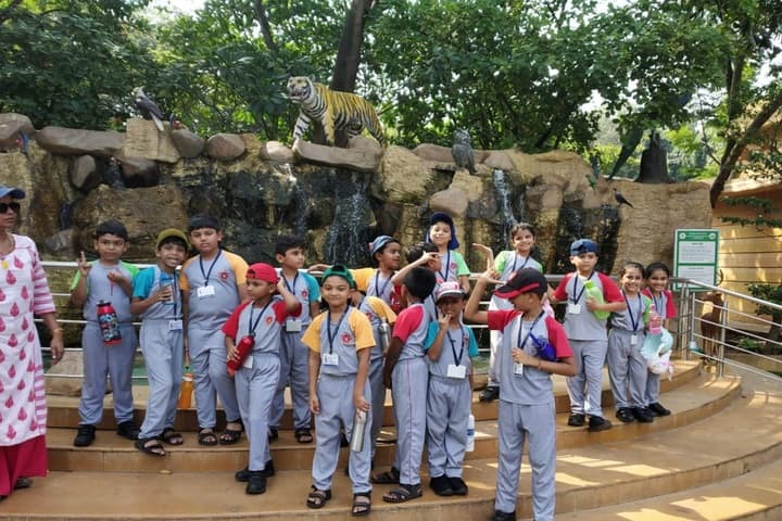 St Anne International School-Tour