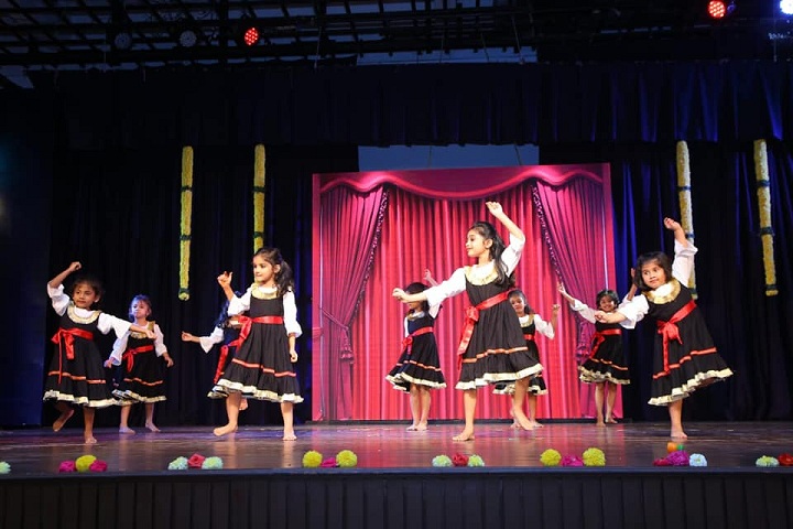 Vruksha Montessori School-Dance