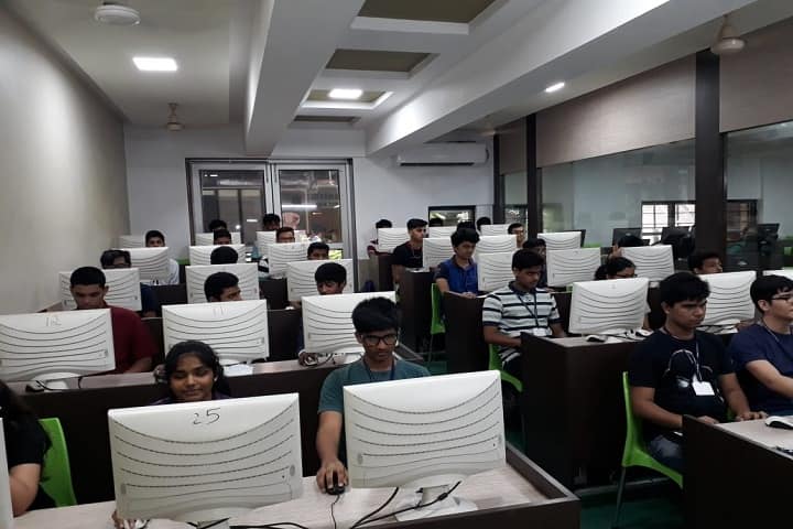 Thakur Vidya Mandir High School and Junior College-IT-Lab