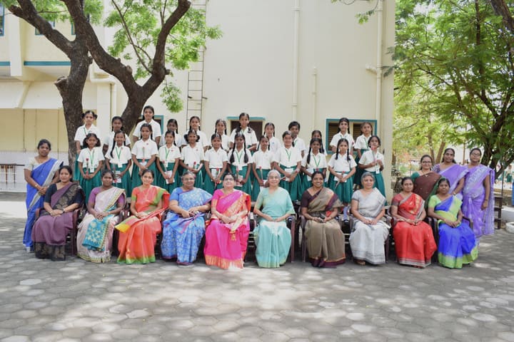 Vidyodaya School-Group Photo