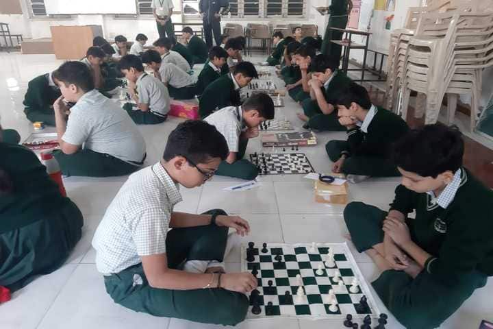 Som Lalit School-Indoor Games