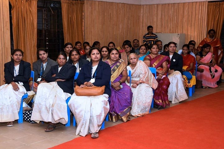 Rani Laxmibai Mulinchi Sainiki Shala-Seminar