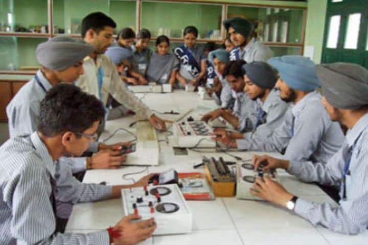 Sargodha Public Senior Seconadry School-Physics-Lab