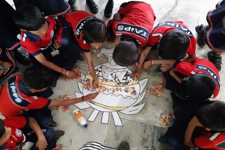 The Adhyayana International Public School-Art And Craft