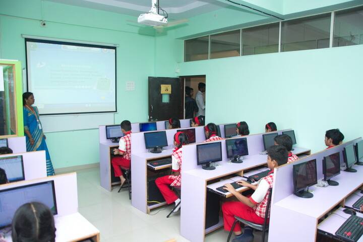 Jana Gana Mana English Secondary School-Computer Lab