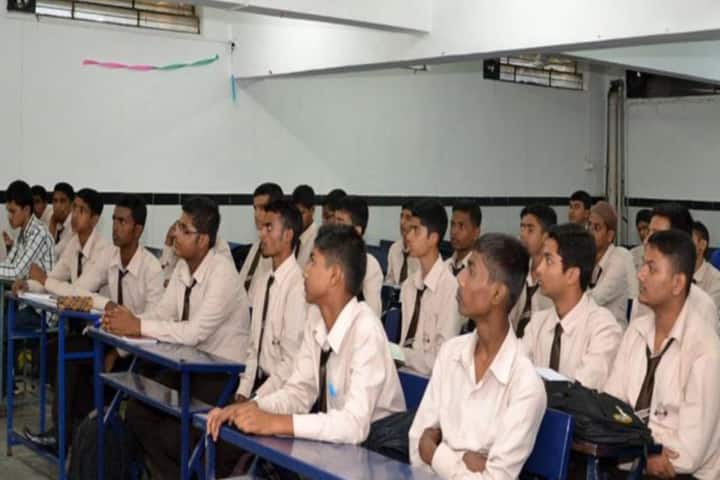Anglo Urdu Boys High School-Classroom