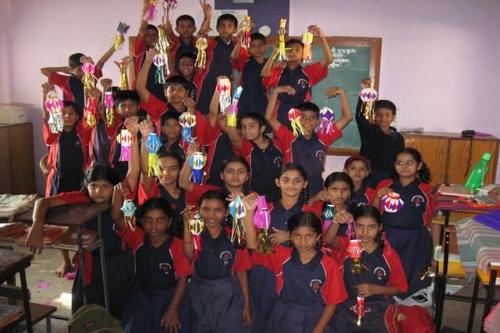 Jnana Prabodhini Navanagar Vidyalaya-Art and Craft