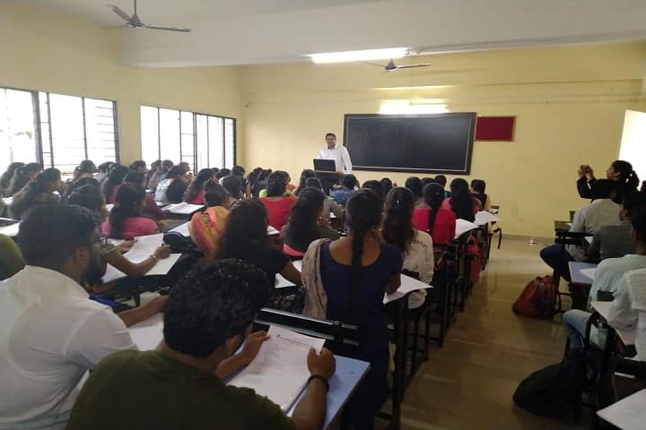 Rajmata Jijau Shikshan Prasarak Mandals Junior College-Class Room
