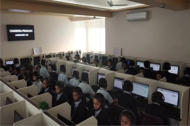 Acharya Shree Vijay Vallabh School-Language Lab