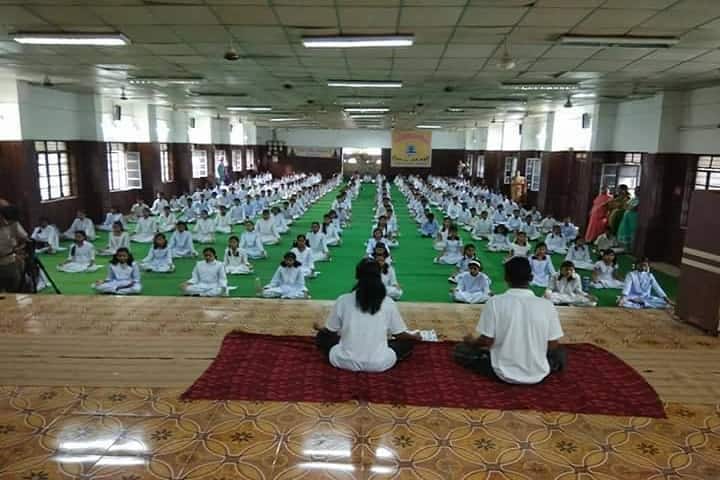 Hariram Gattani Memorial Jay Bharat English Medium School-Yoga Day