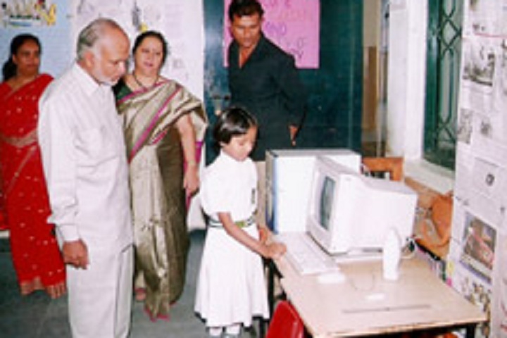 AI-Ameen Primary and High School-Computer Lab