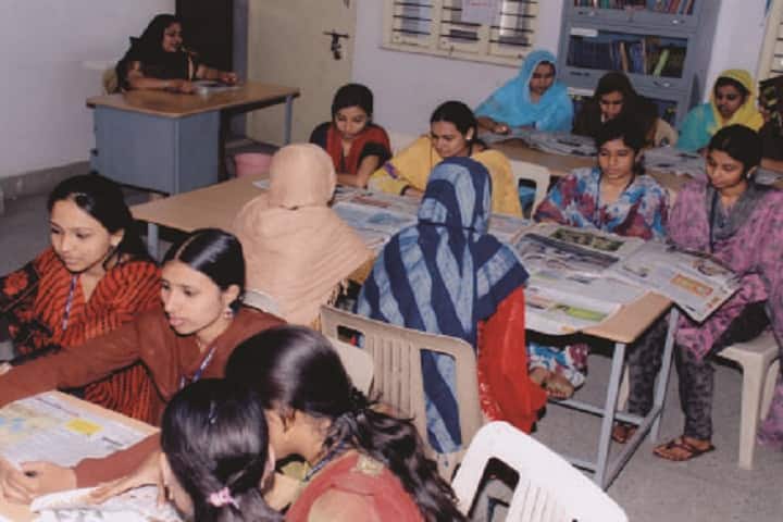 Jame Ul Uloom Pre University College for Girls-Library