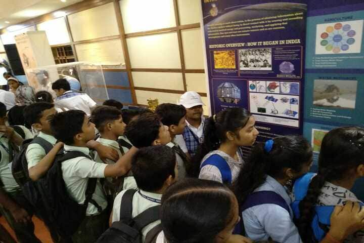 Aisha English High School And Junior College-Educational Trip