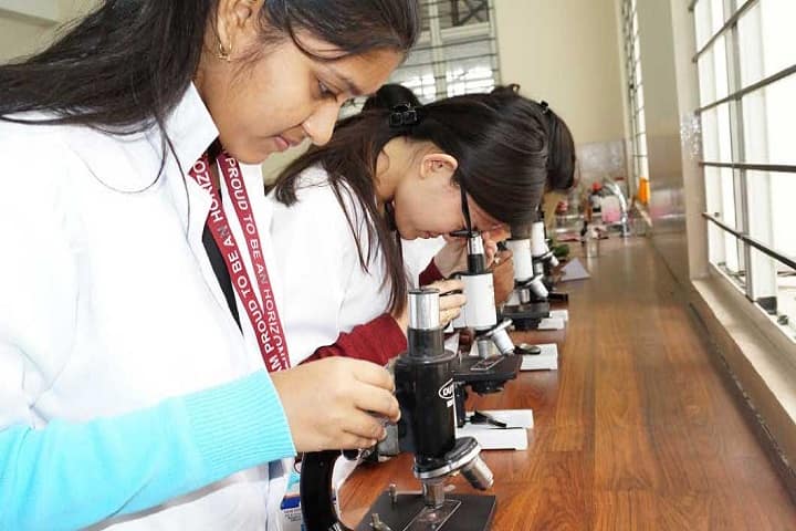 New Horizon Pre-University College-Biology-Lab