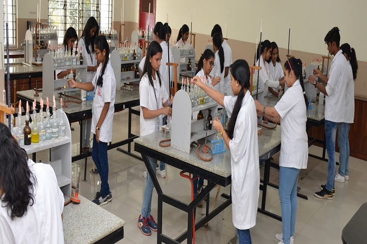 New Horizon Pre-University College-Chemistry-Lab