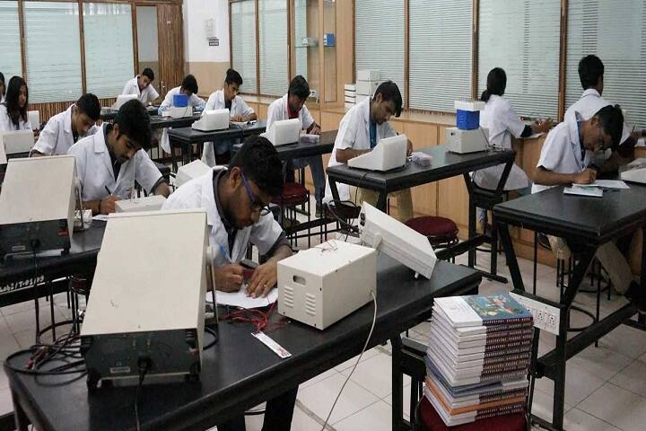 New Horizon Pre-University College-Electronics-Lab