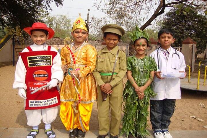Holy Cross Senior Secondary School-Fancy-Dress