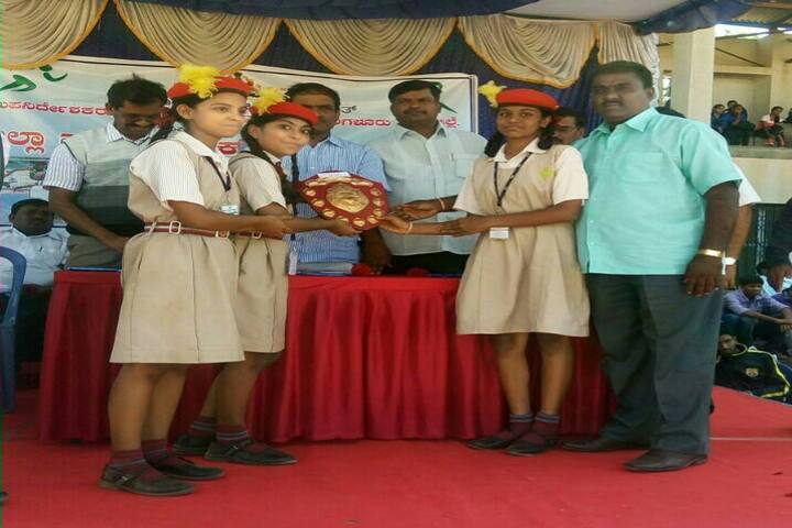 Holy Christ School-Awards