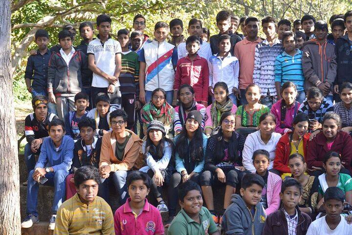 Holy Christ School-Tour