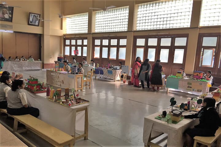 Bai Bhikhaijee Shapoorjee Bengallee Girls High School-Science Exhibition