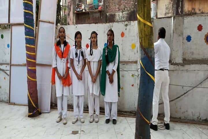 Bharat English High School and Junior College-Music