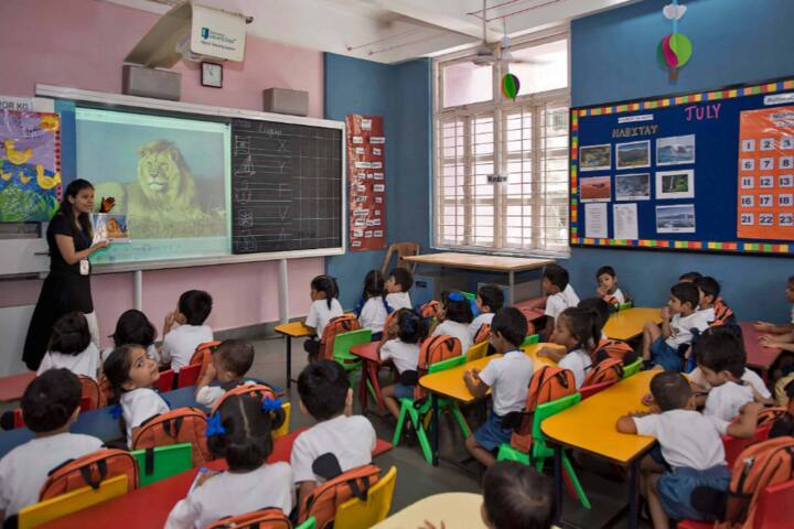 S E International School-Classroom