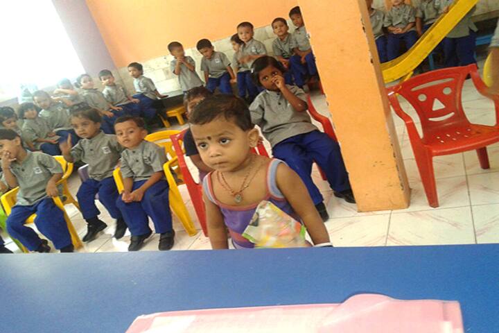 Matunga Premier School-Students