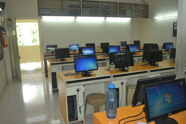 MP Shah English High School-Computer Lab