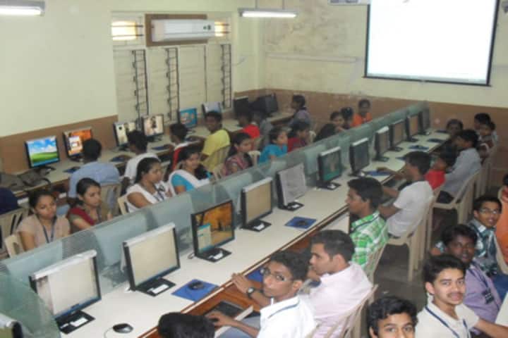 Pal Dharmendra Hindi High School-Computer Lab
