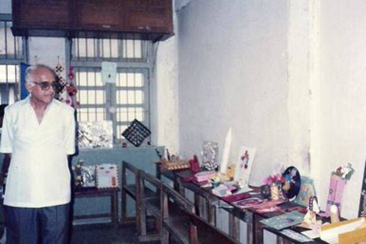 IES Modern English School -Arts