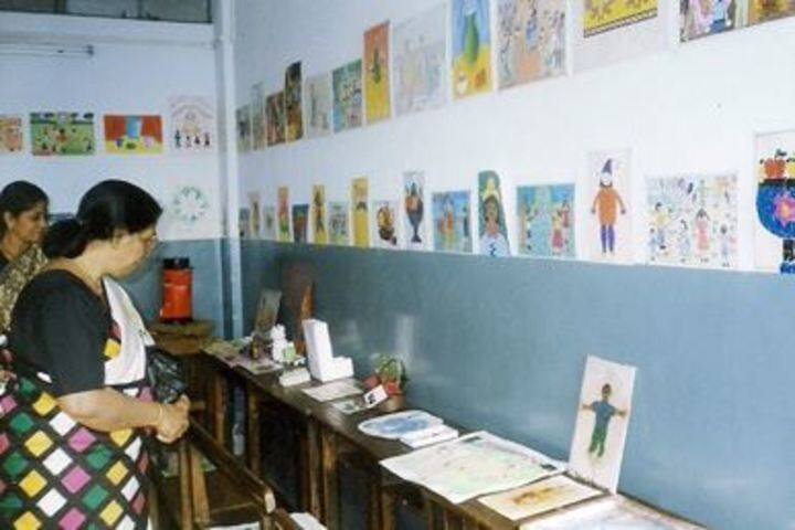 IES Modern English School-Creative Ability Exhibition