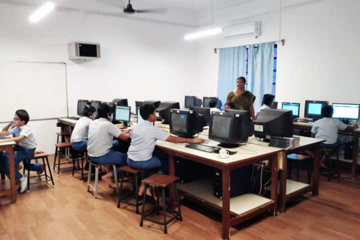 TI Matriculation Higher Secondary School-IT-Lab