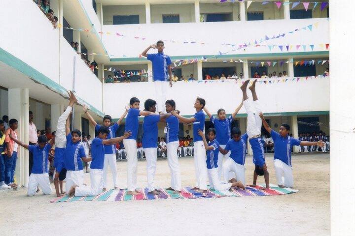 PMR Higher Secondary School-Human Pyramid