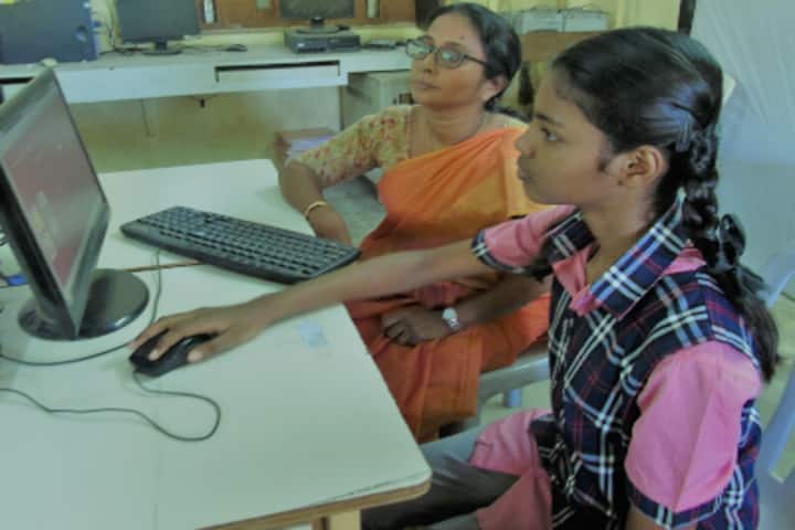 Green Valley Matriculation School-IT Lab