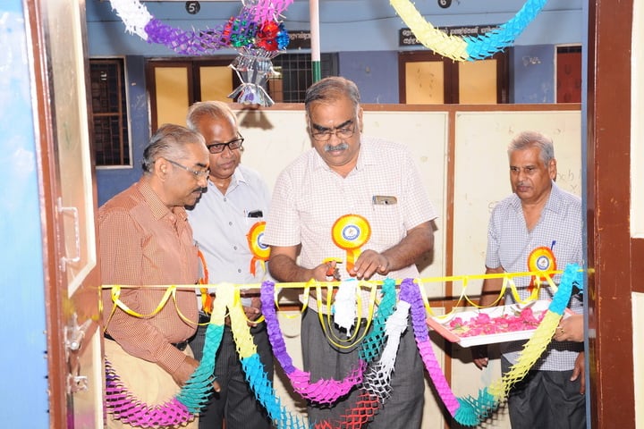 Kalaimagal Vidhya Mandir Matriculation Higher Secondary School-School Ceremony