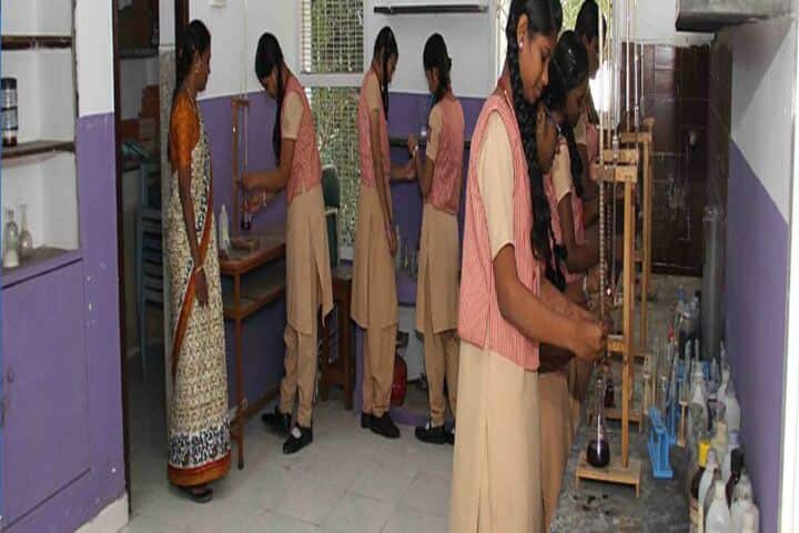 M P Aanandh Matriculation Higher Secondary School-Chemistry Lab
