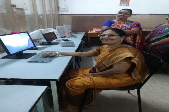 Moongibai Goenka Girls Higher Secondary School-IT Lab