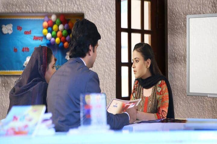 Moongibai Goenka Girls Higher Secondary School-Parent and Teacher Meeting