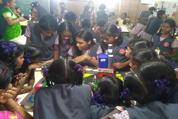 Moongibai Goenka Girls Higher Secondary School-Science Fare